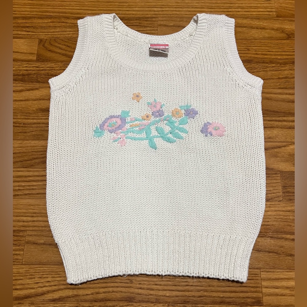 EUC Vintage Lady Foot Locker knitted sleeveless sweater, sz S